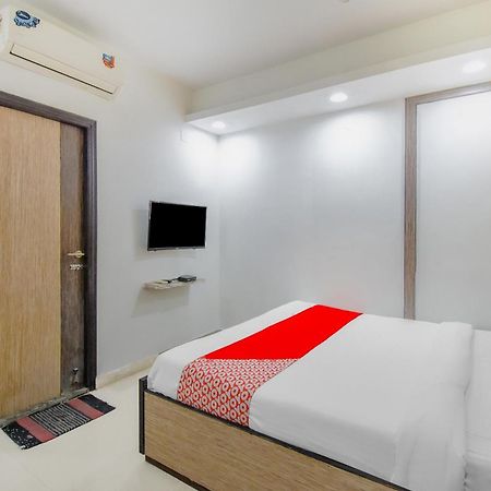 FabHotel Adri Hotel's Dum Dum Esterno foto